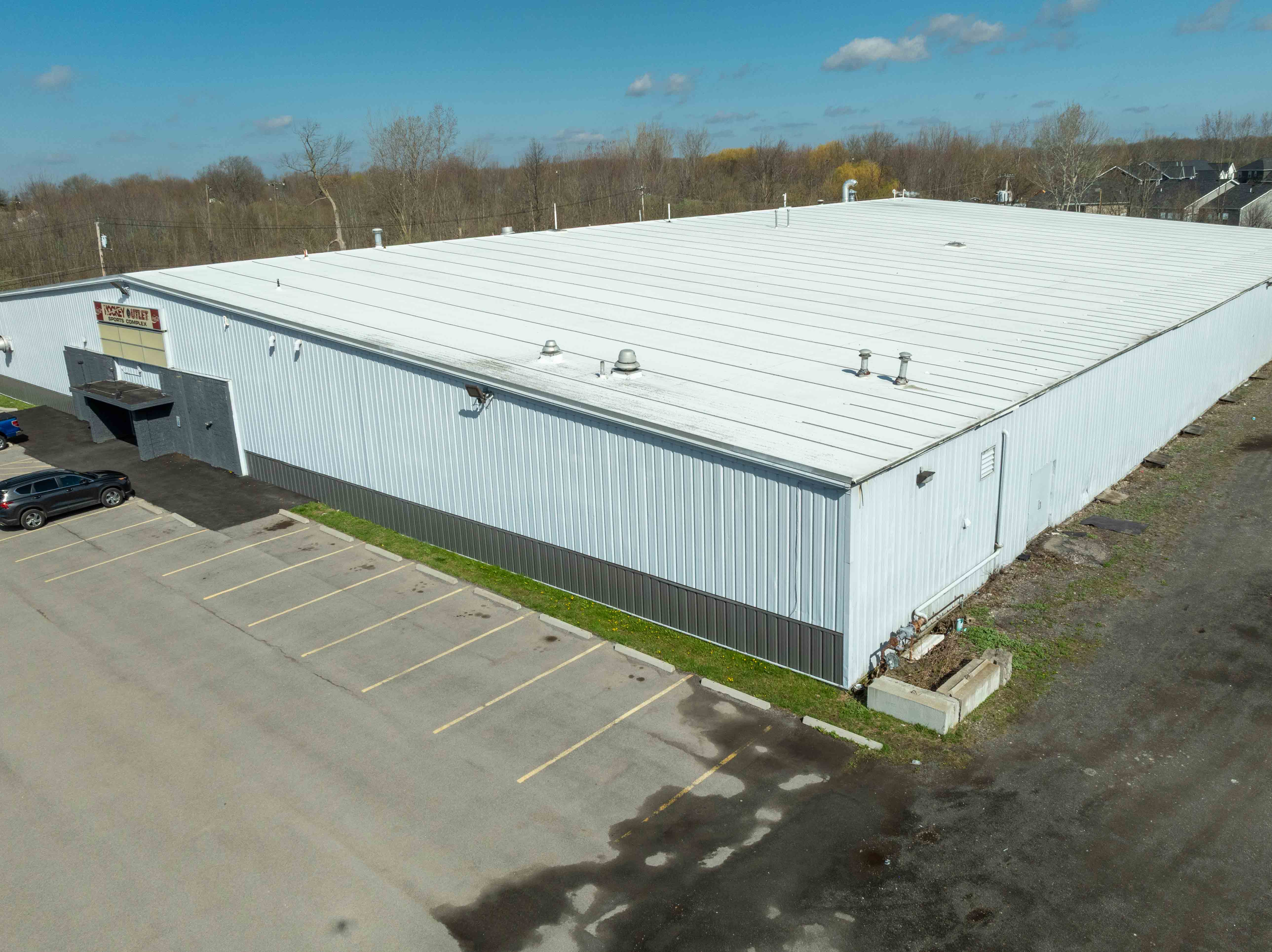 Commercial property- skating rink - exterior aerial view-on location Niagra NY - rcm Imaging