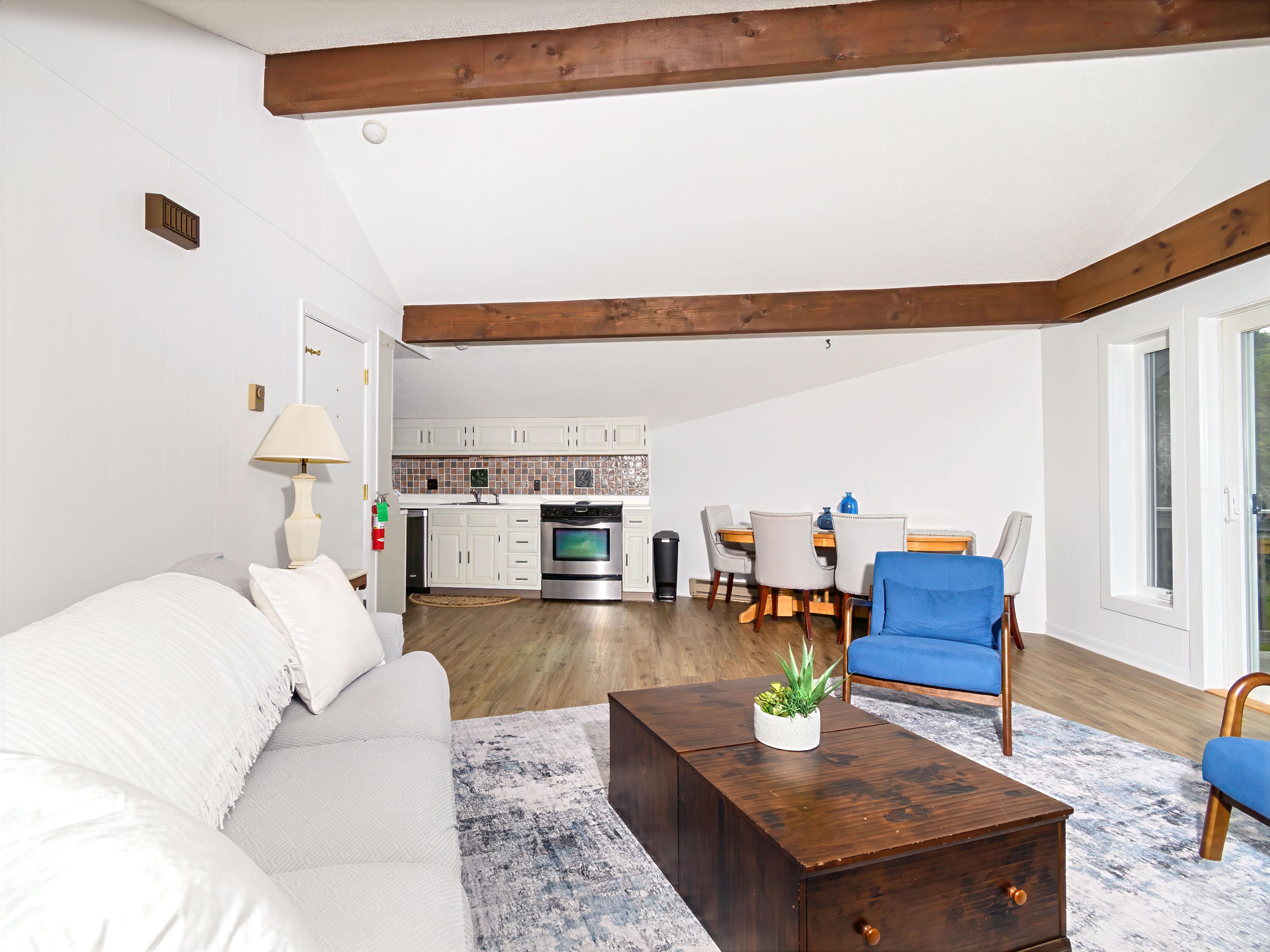 Living Space - Peru VT - rcm Imaging